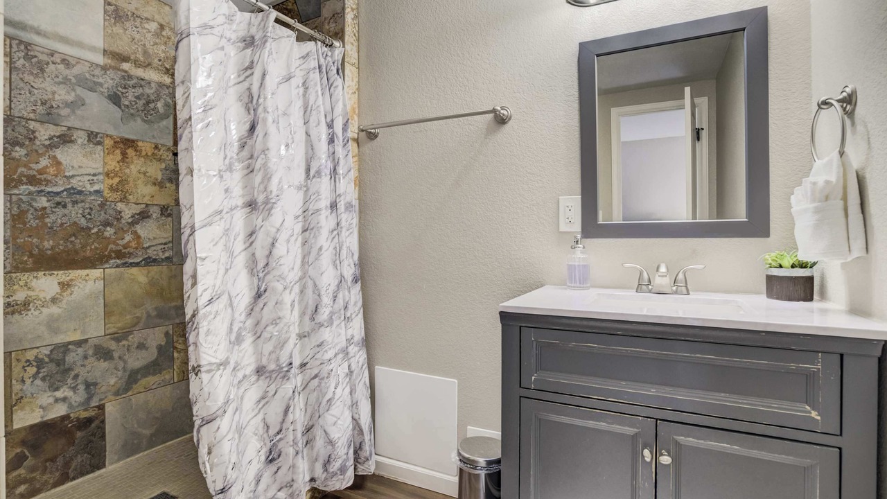 Photo of Bathroom in Cascade