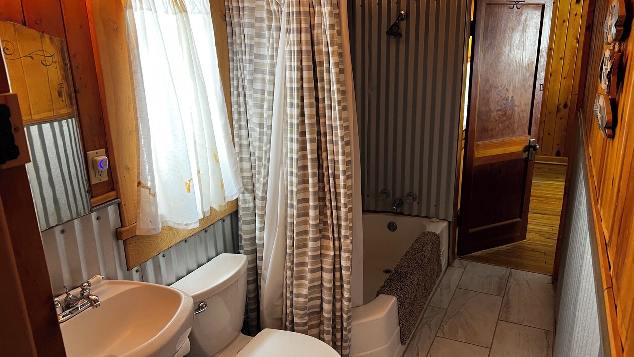 Photo of Bathroom in Saint Mary's