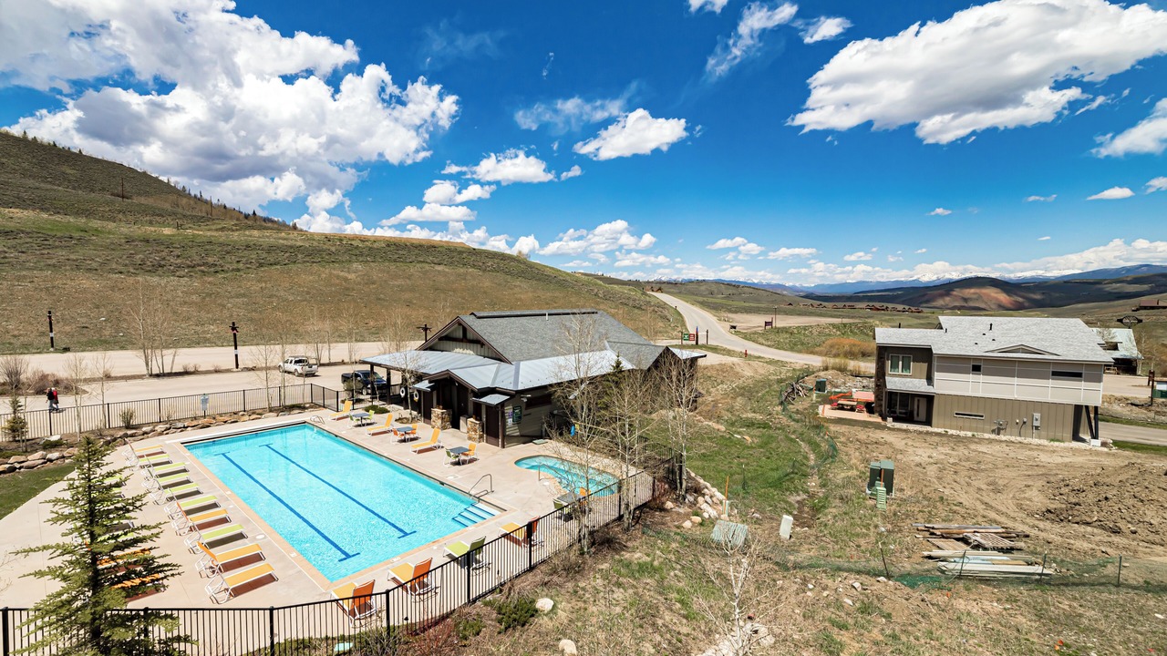 Photo of Outdoor in Silvercreek