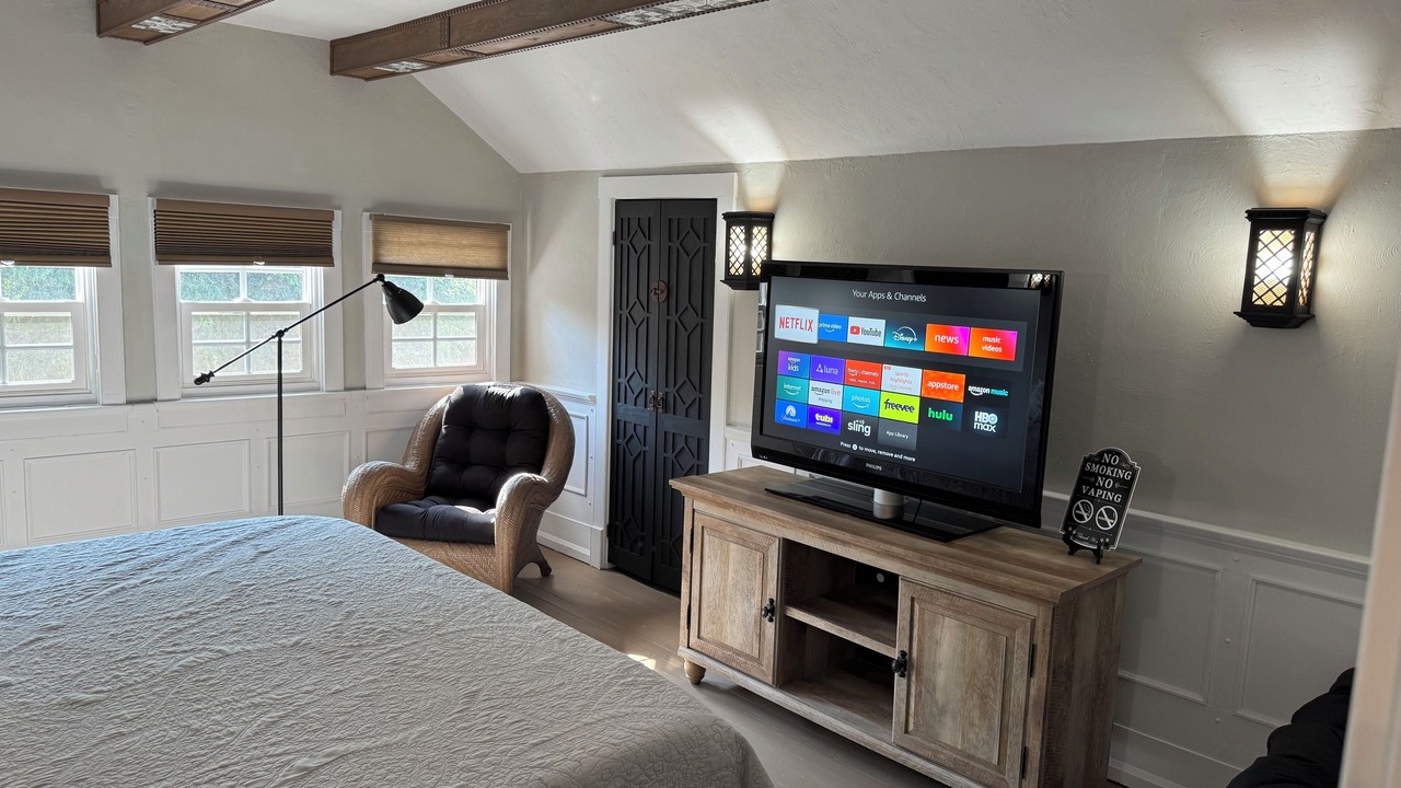 Photo of Bedroom in Central Colorado Springs