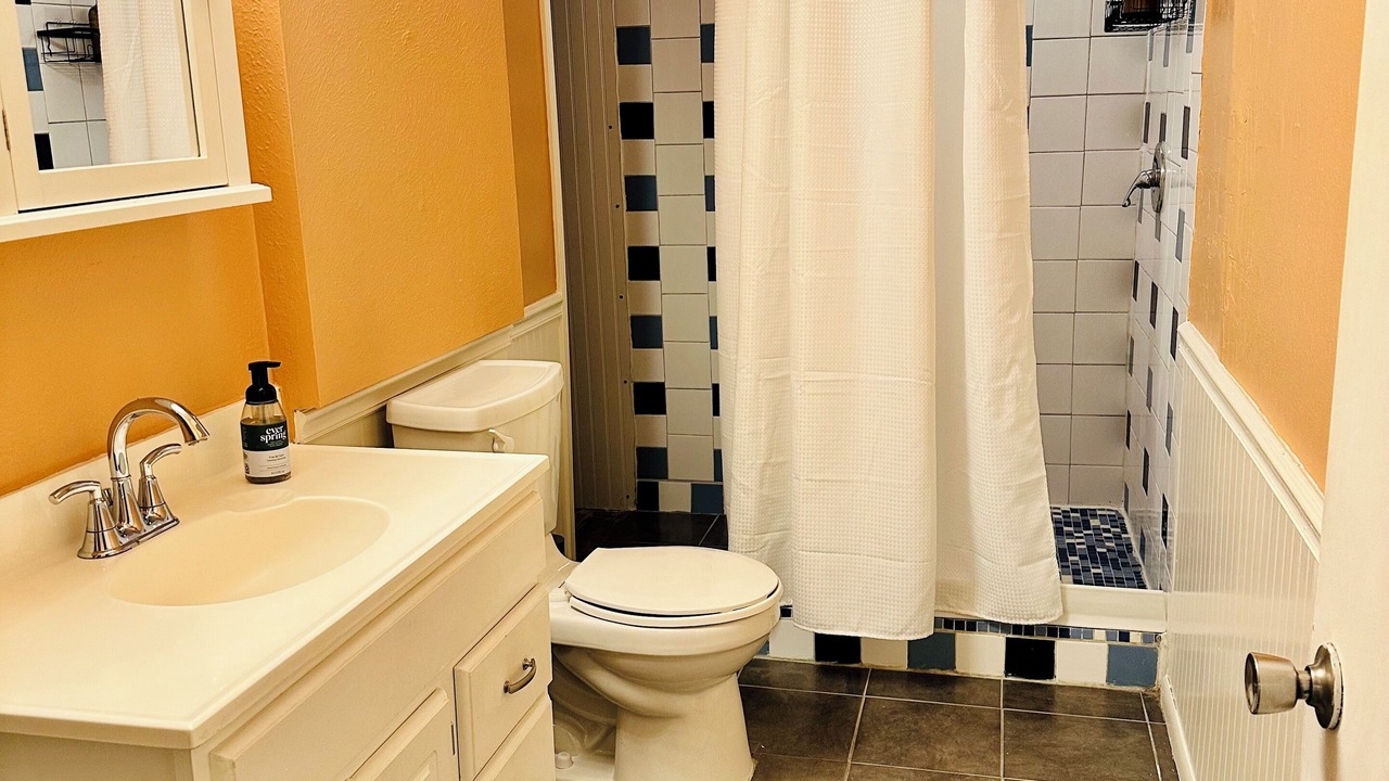 Photo of Bathroom in City Park
