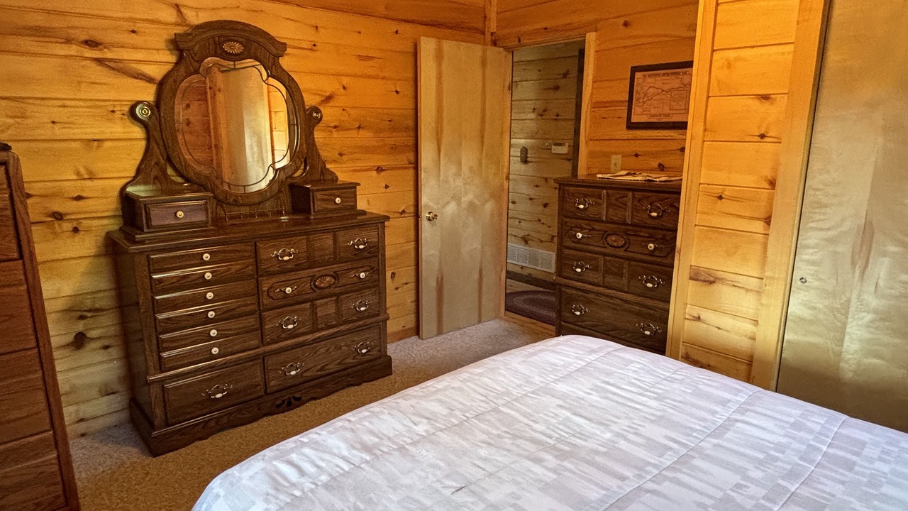 Photo of Bedroom in Lake George