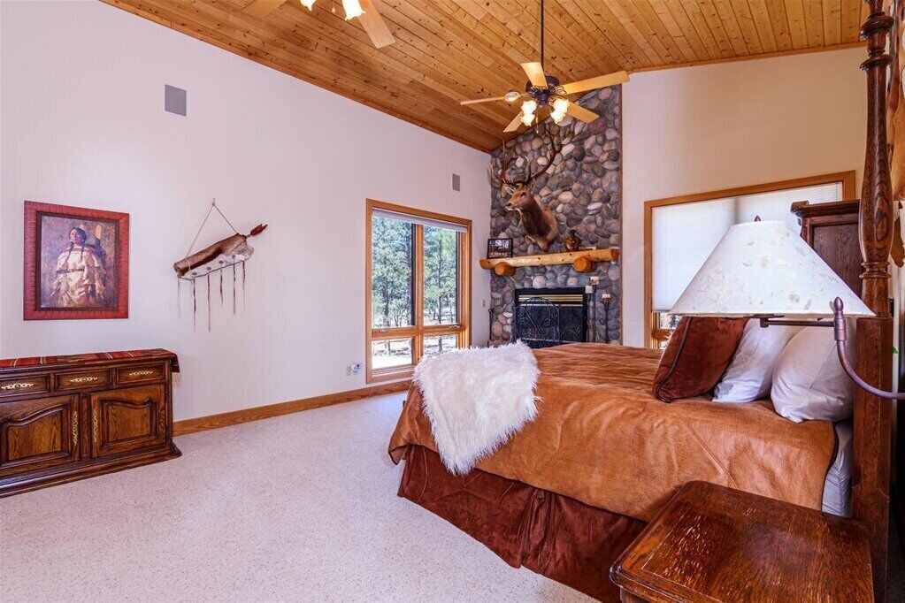 Photo of Bedroom in Lake George