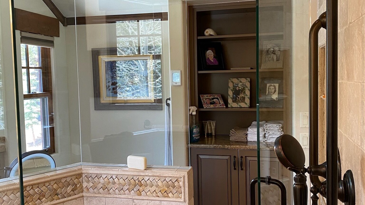Photo of Bathroom in Warrior's Mark