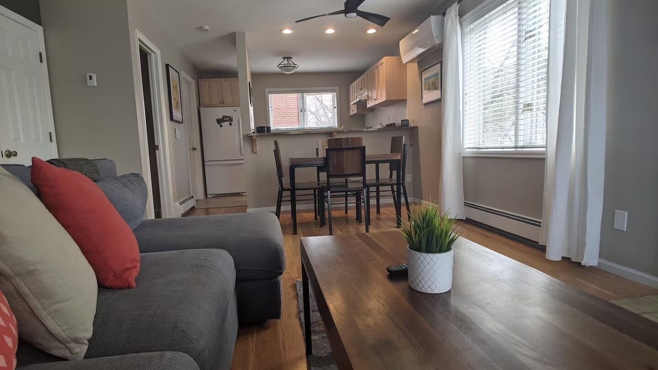 Photo of Livingroom in Goss - Grove