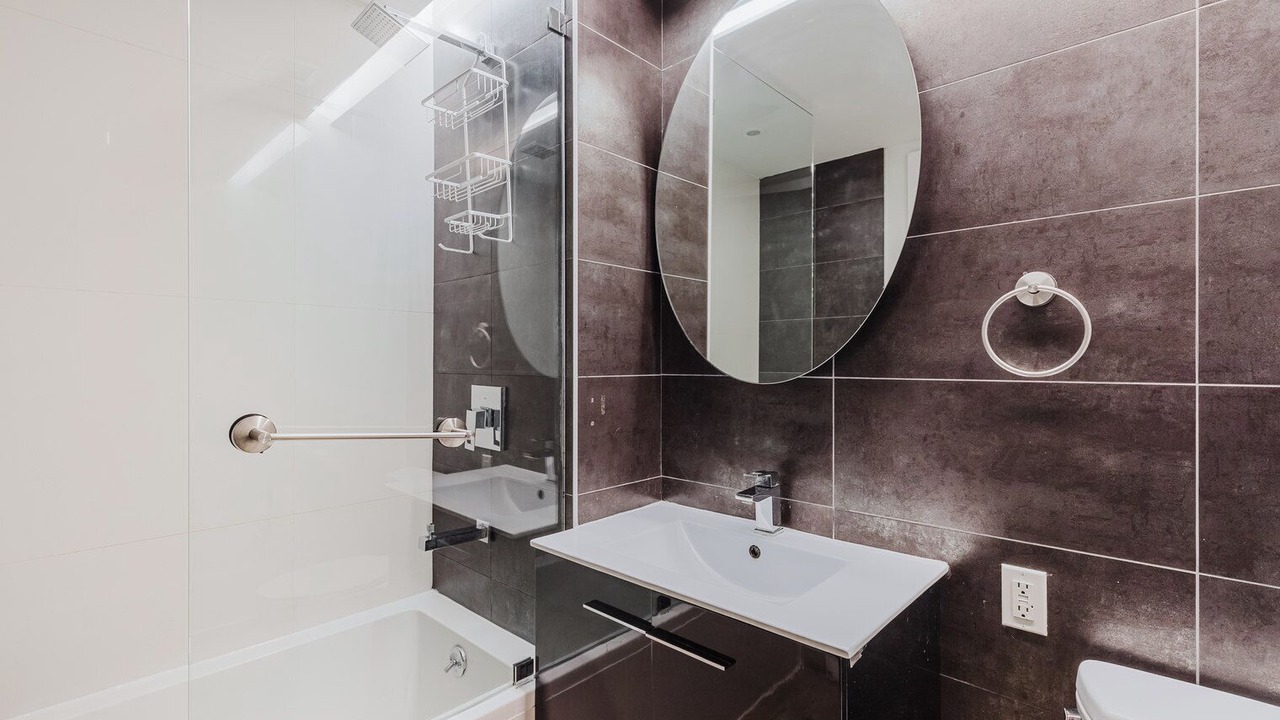 Photo of Bathroom in Downtown Brooklyn