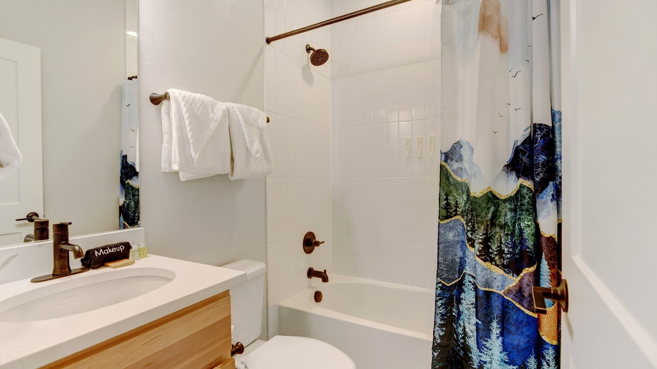 Photo of Bathroom in Rendezvous