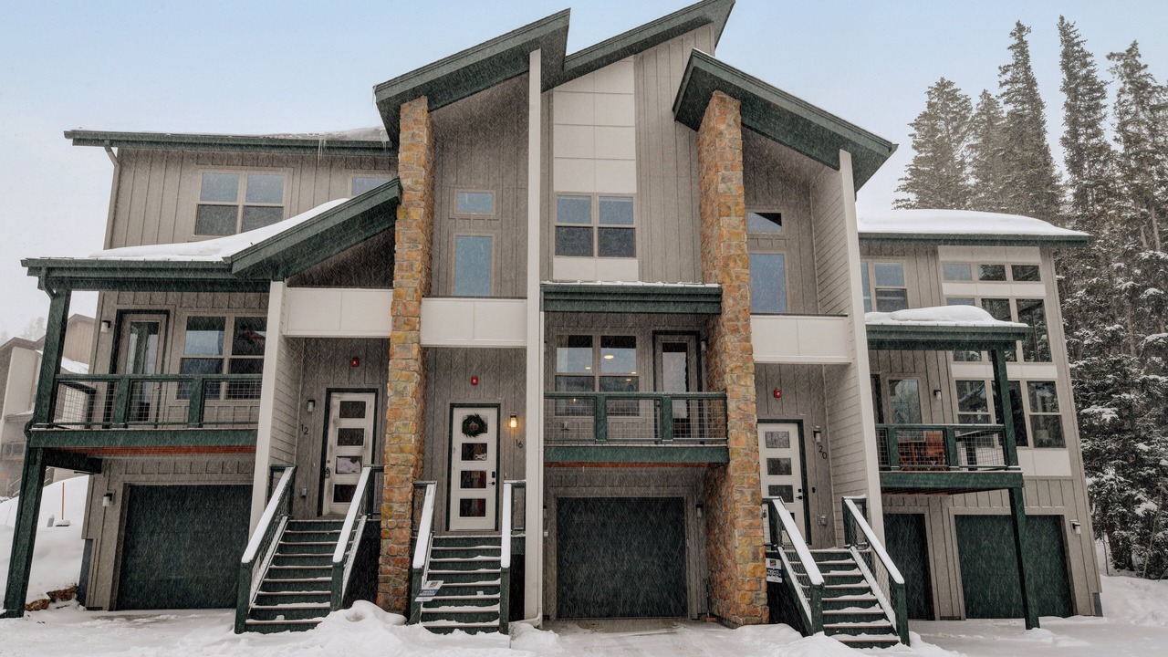 Photo of Outdoor in Rendezvous