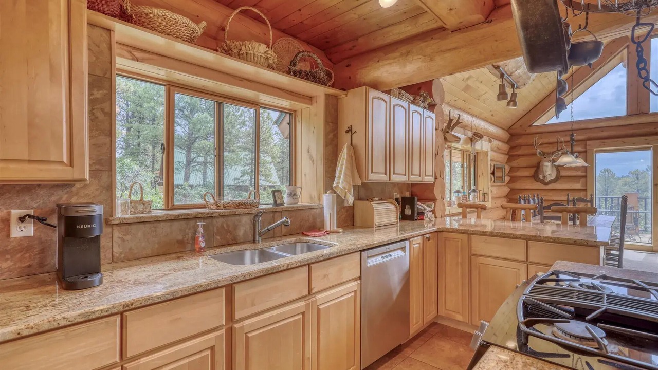 Photo of Kitchen in Twin Creek Village