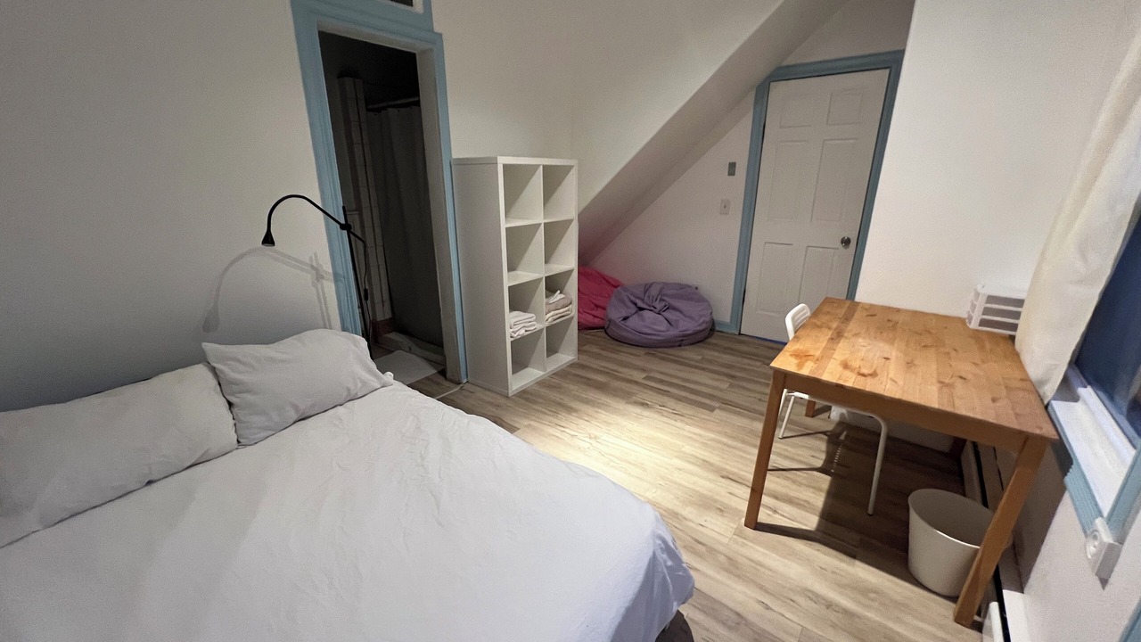 Photo of Bedroom in Idaho Springs