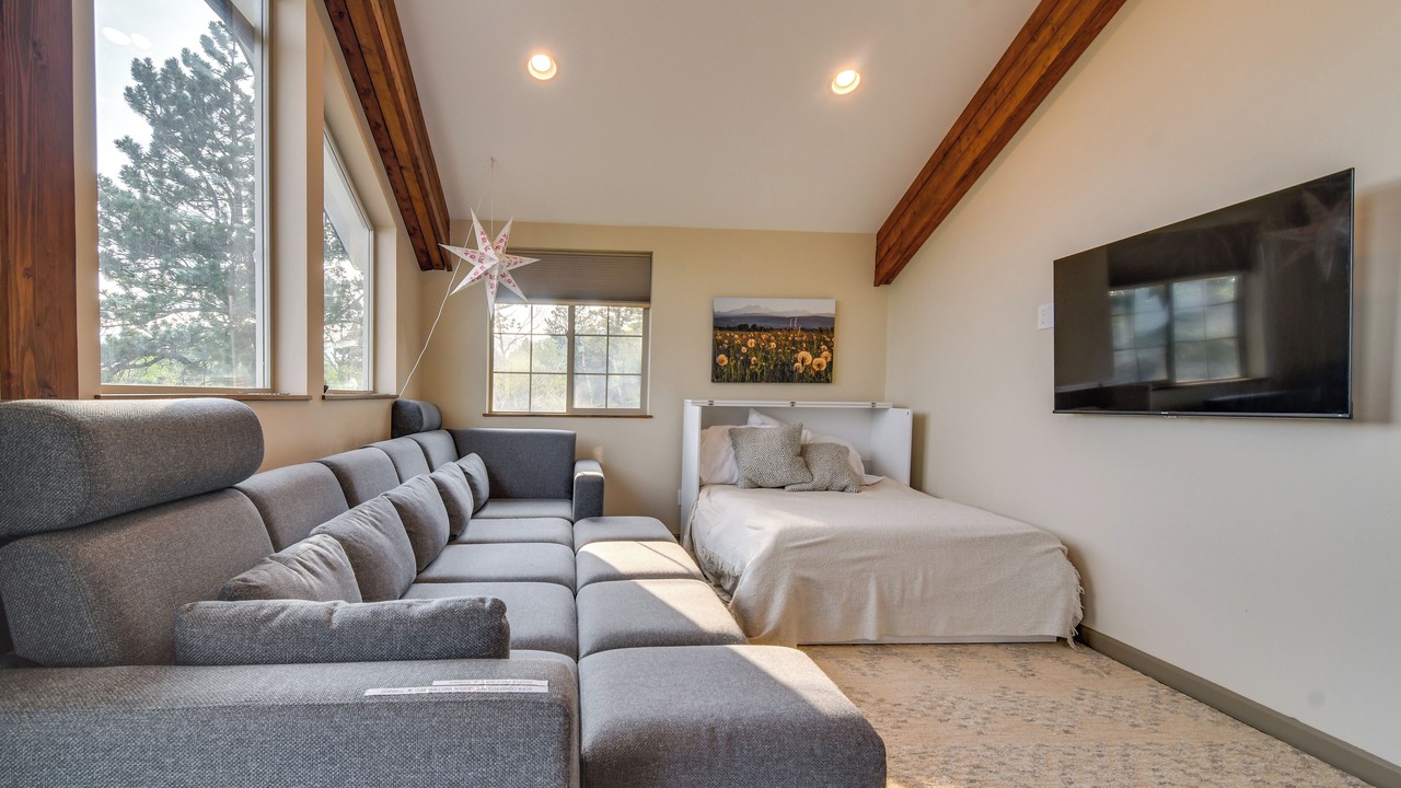 Photo of Bedroom in Black Hawk
