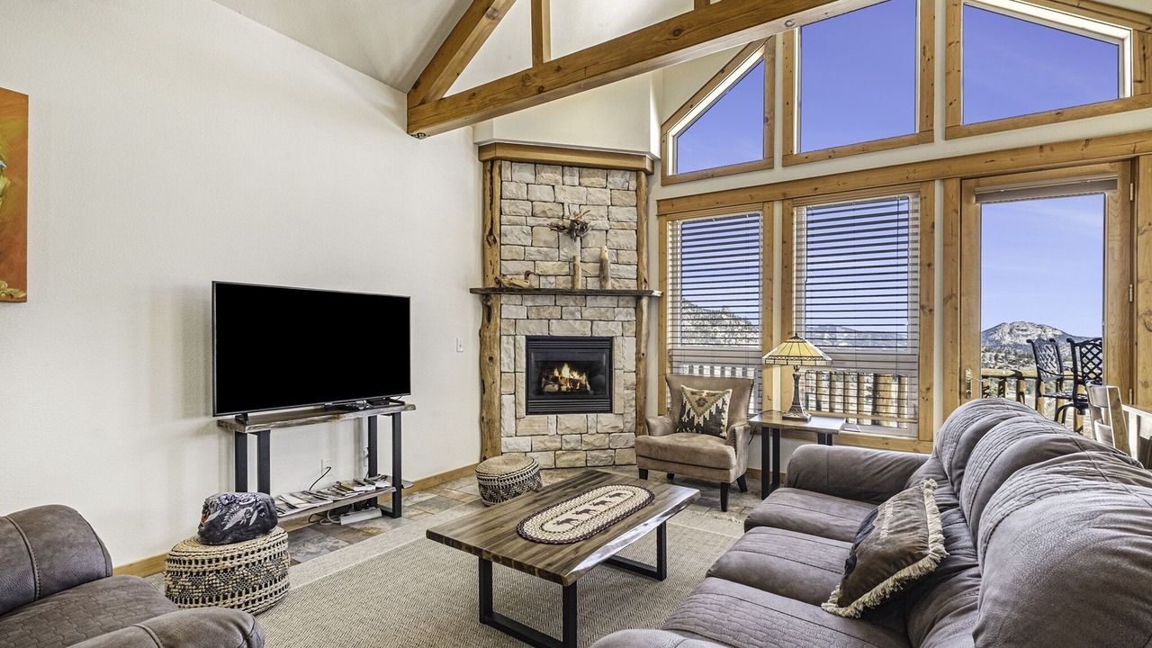Photo of Livingroom in Estes Park
