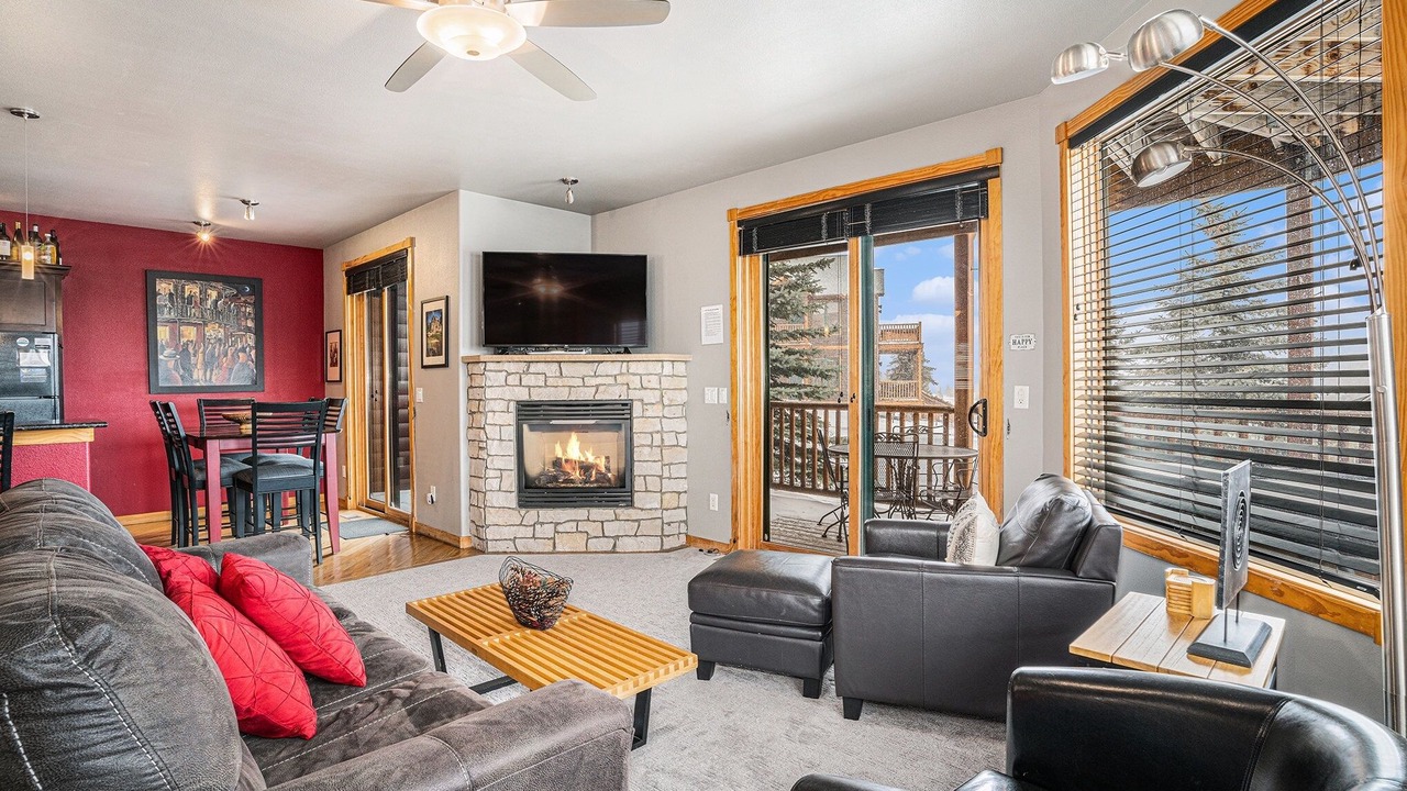 Photo of Livingroom in Estes Park