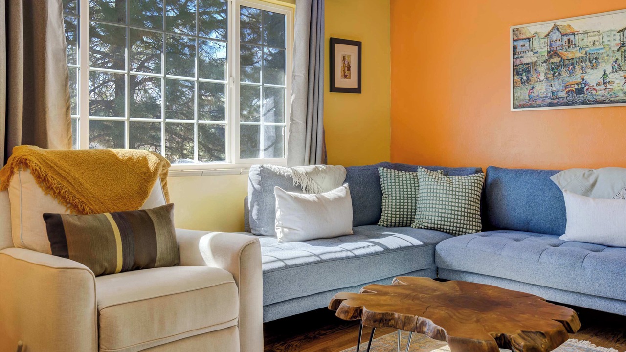 Photo of Livingroom in Security-Widefield