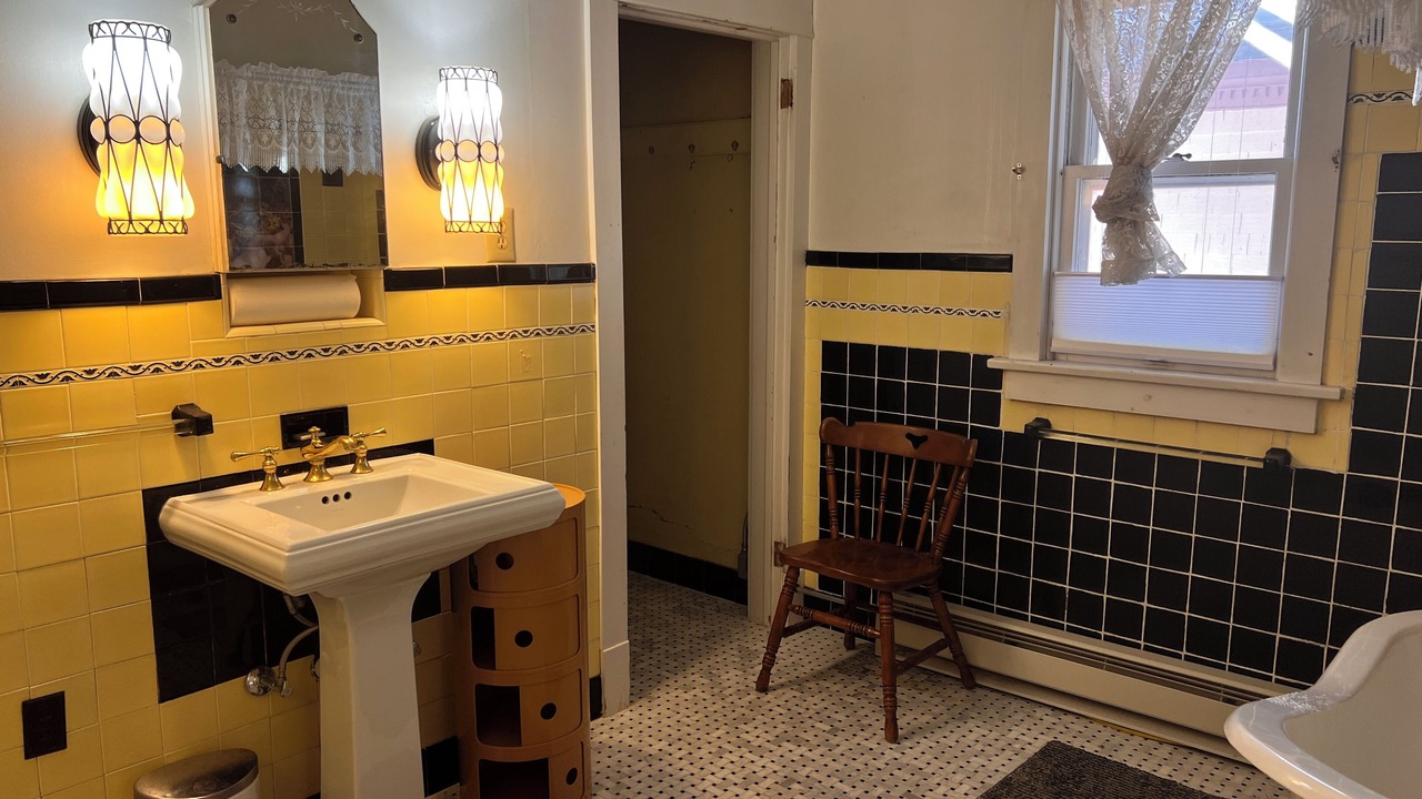 Photo of Bathroom in Leadville North