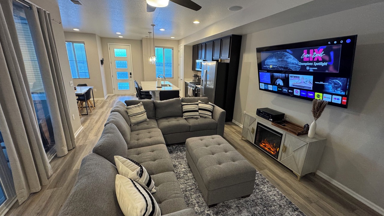 Photo of Livingroom in Commerce City