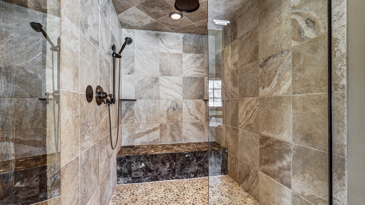 Photo of Bathroom in The Highlands