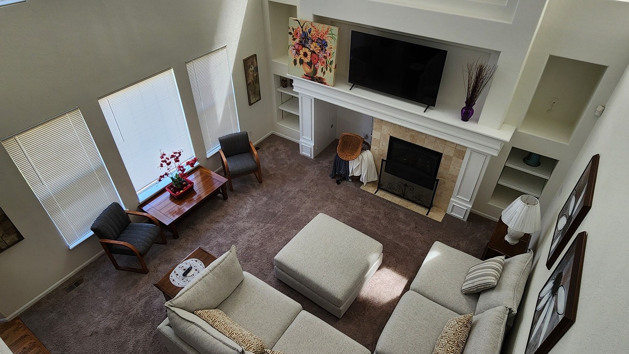 Photo of Livingroom in Canterberry Crossing