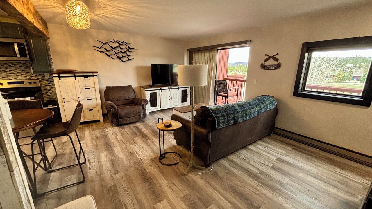 Photo of Livingroom in Grand Lake