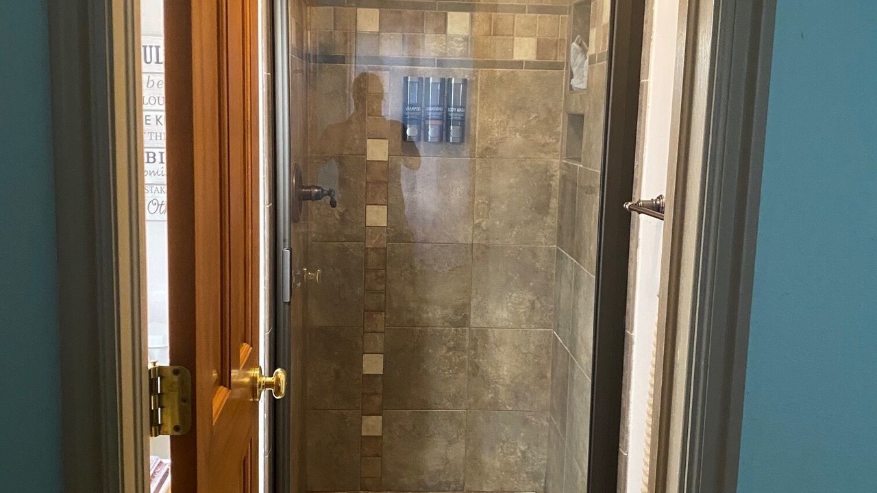 Photo of Bathroom in Rainbow Valley