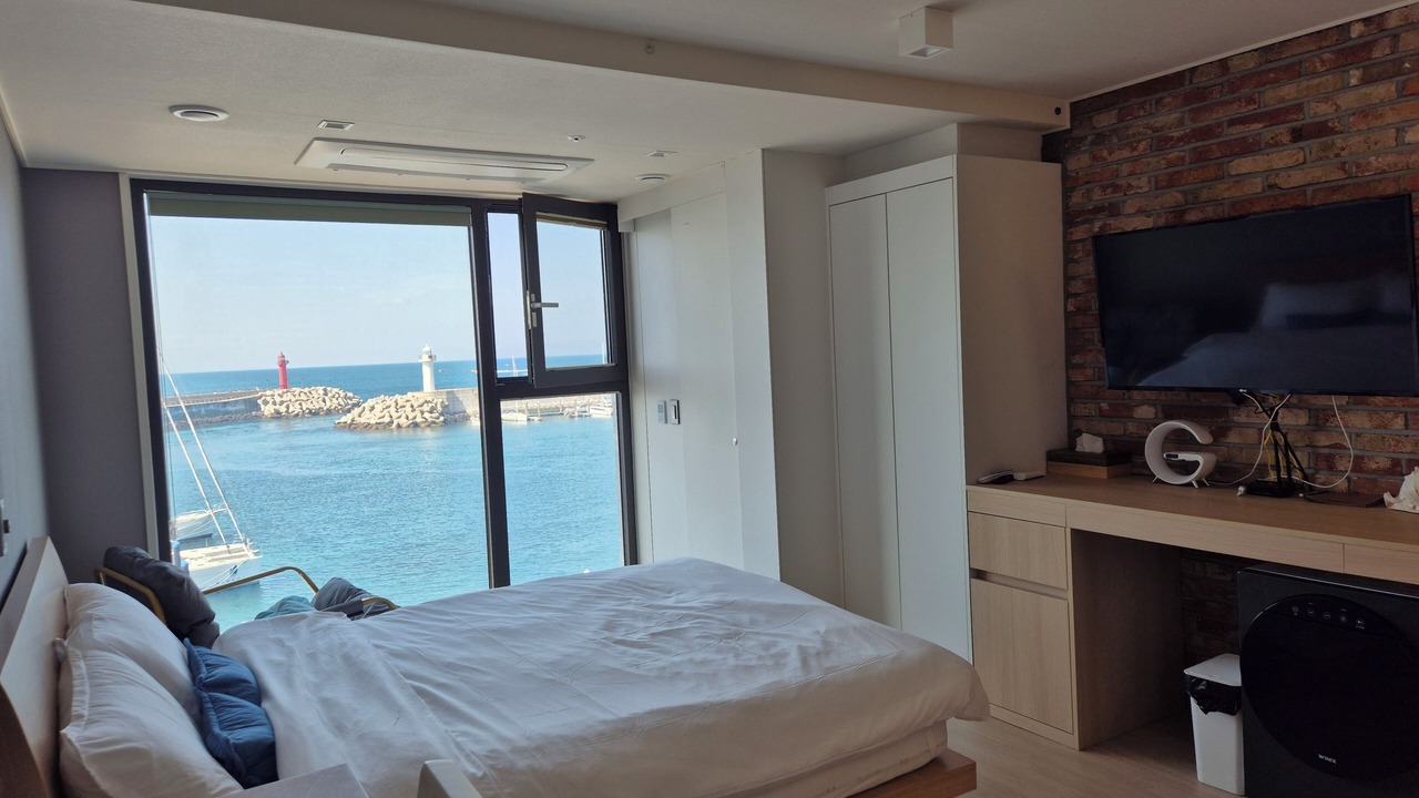 Photo of Bedroom in Downtown