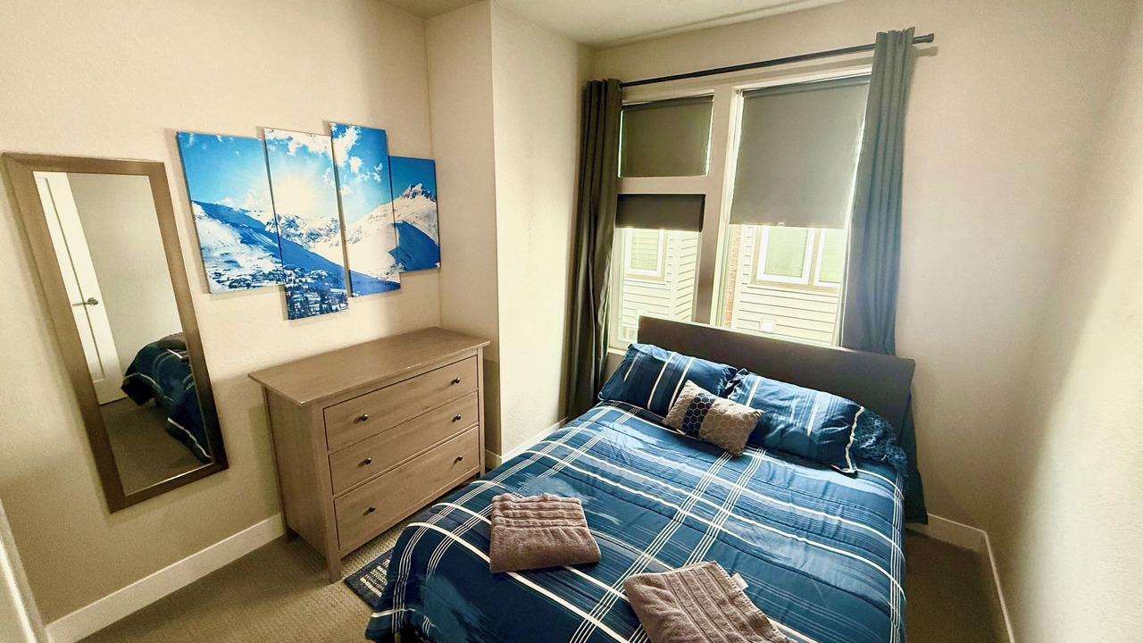 Photo of Bedroom in Curtis Park