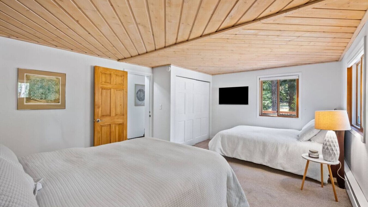 Photo of Bedroom in Evergreen