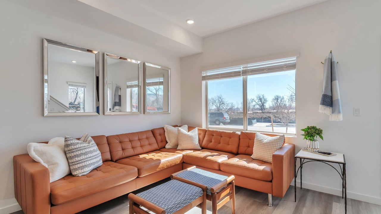 Photo of Livingroom in Forest Springs