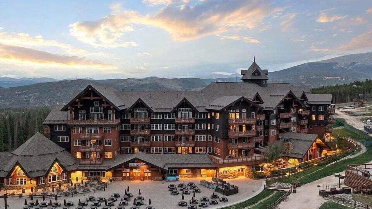 Photo of Outdoor in Peak 8