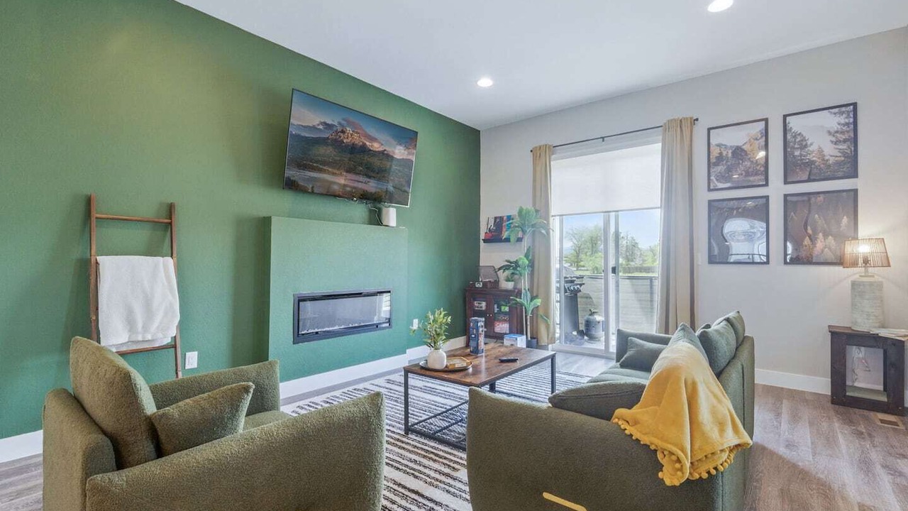 Photo of Livingroom in Lamar Heights Area