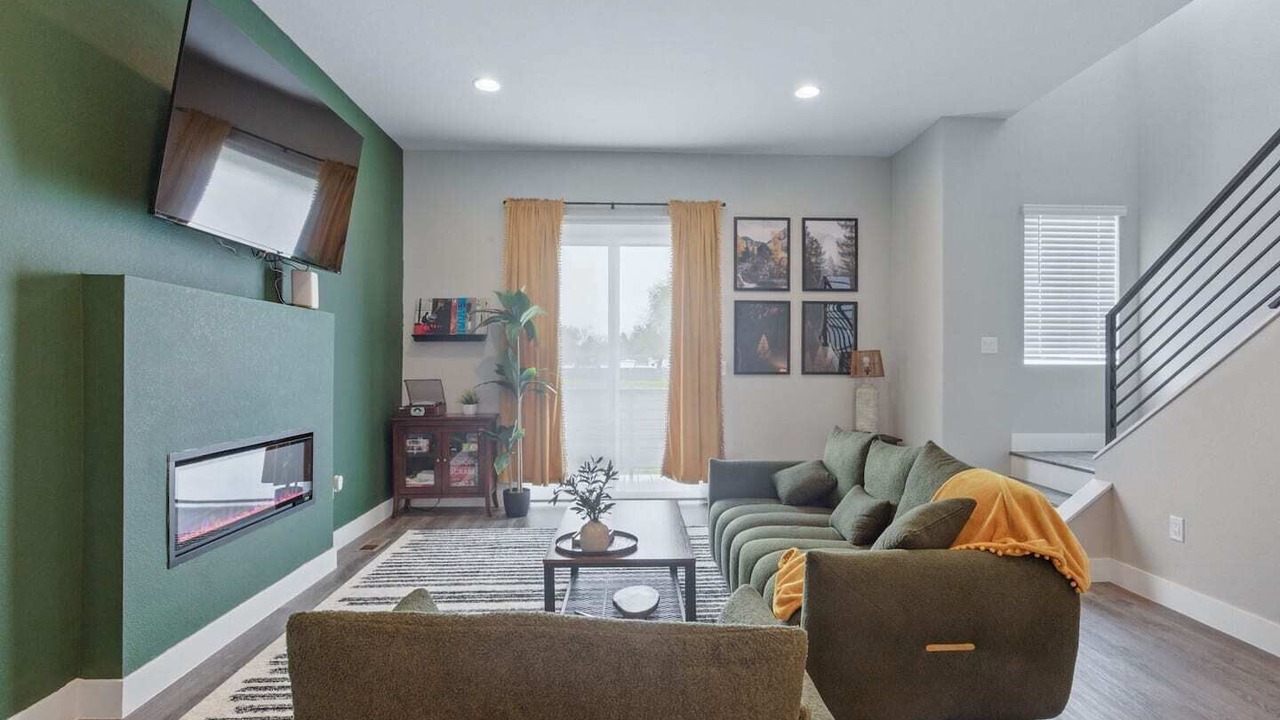 Photo of Livingroom in Lamar Heights Area