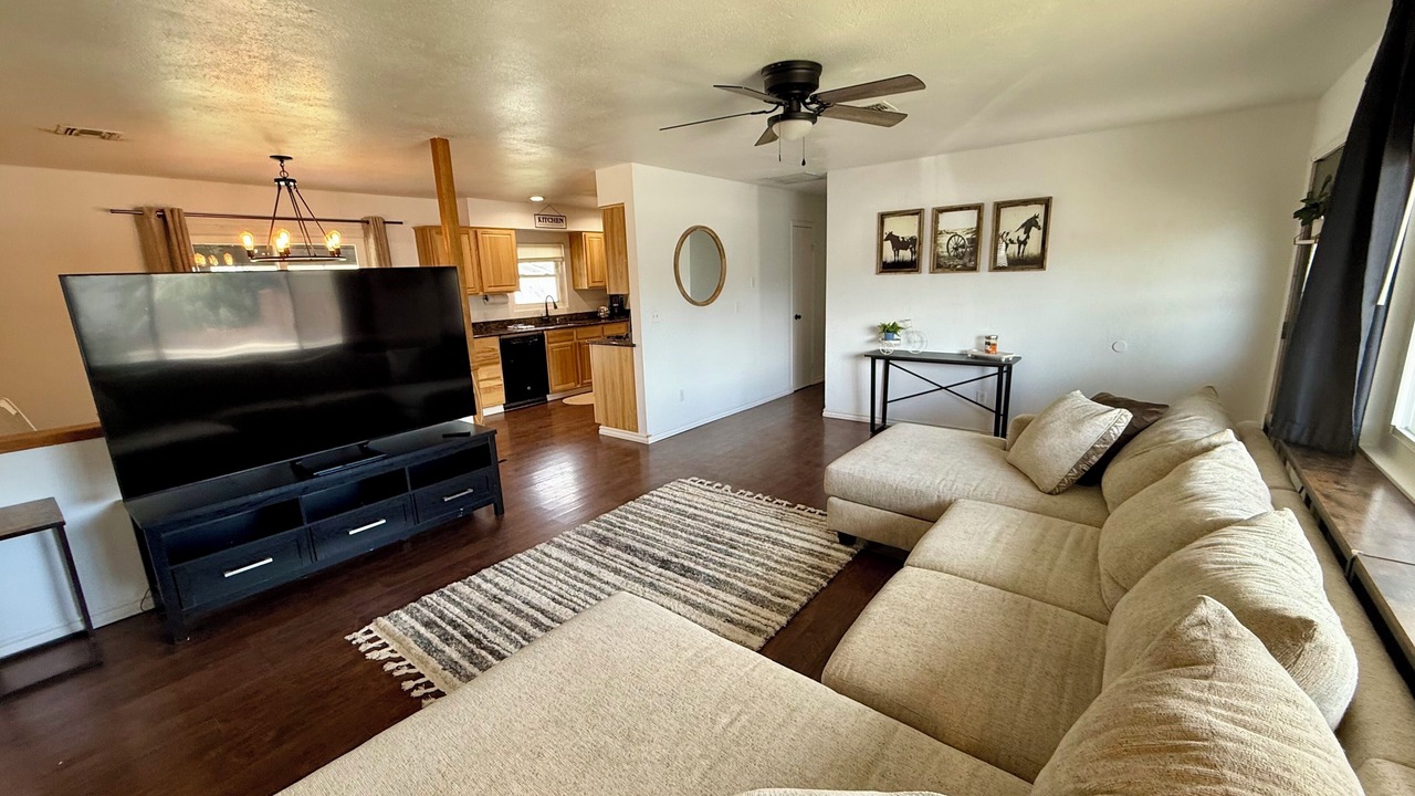 Photo of Livingroom in Fruita