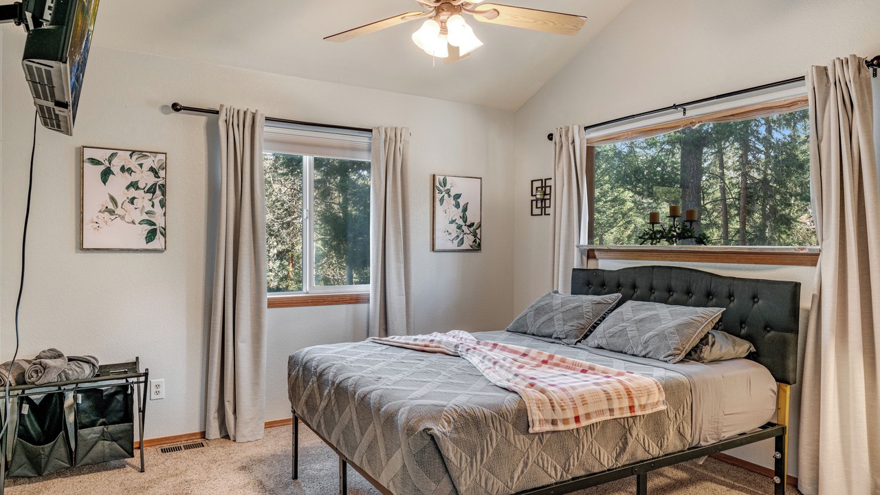 Photo of Bedroom in Florissant