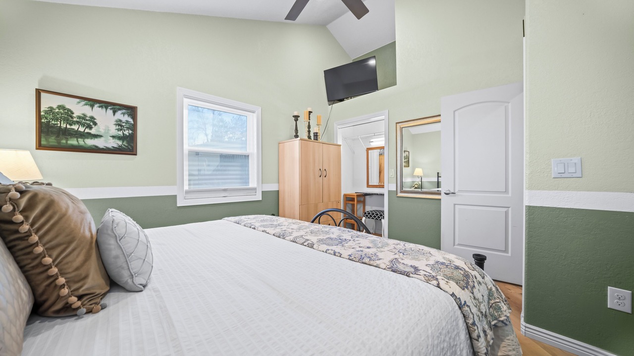 Photo of Bedroom in Lamar Heights Area