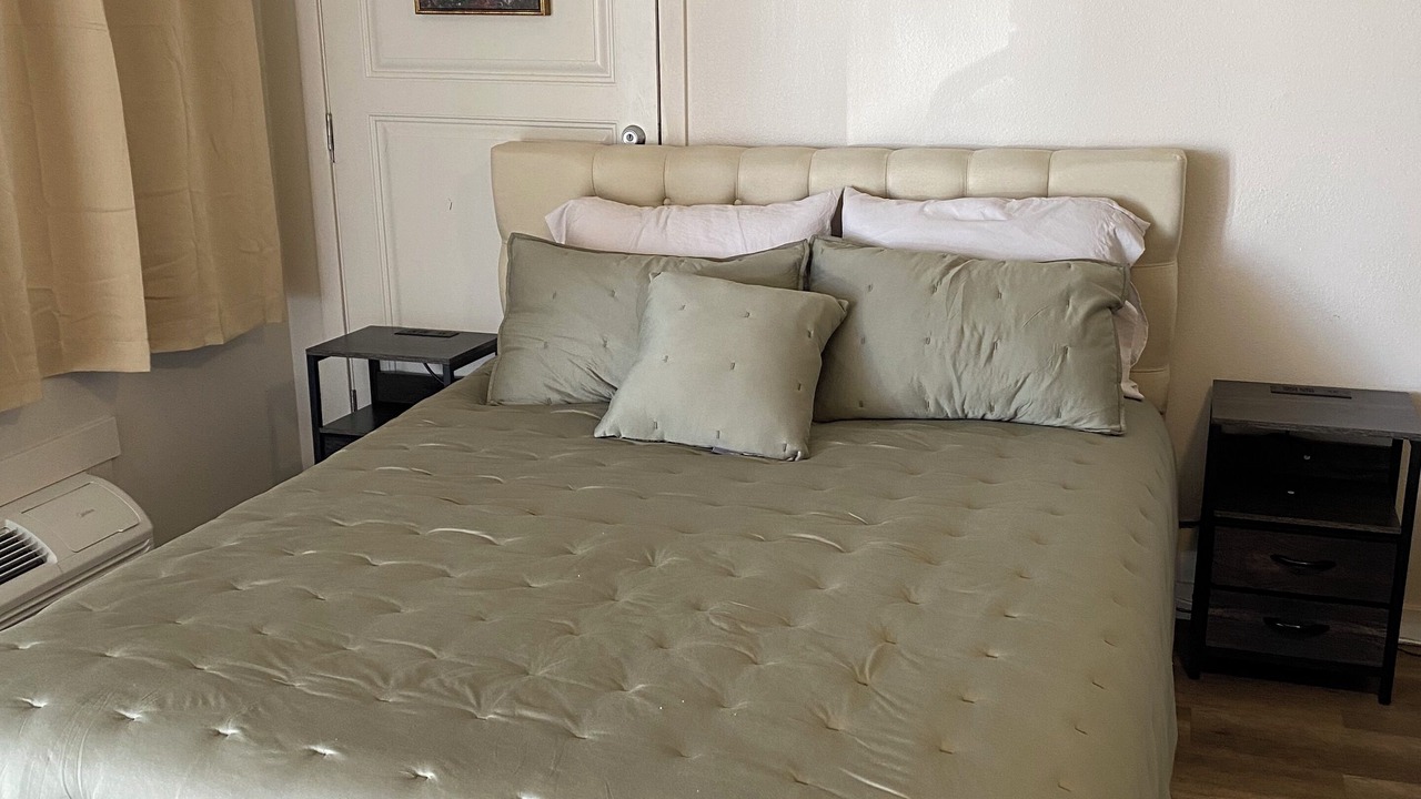 Photo of Bedroom in Green River