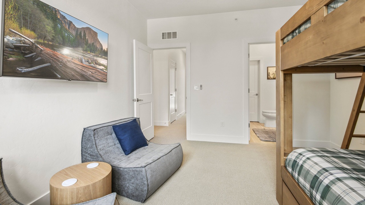 Photo of Bedroom in Rendezvous