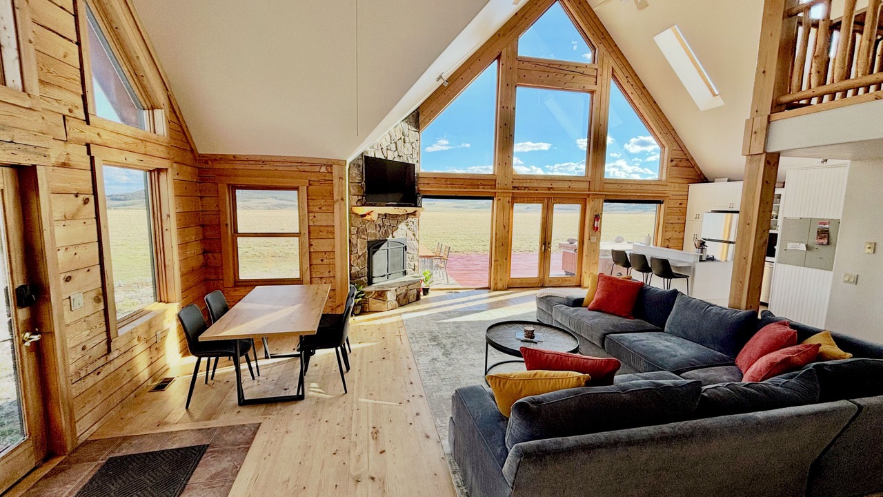 Photo of Livingroom in Fairplay