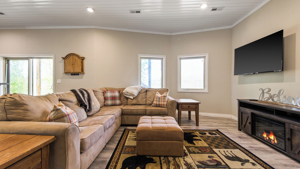 Photo of Livingroom in Grand Lake