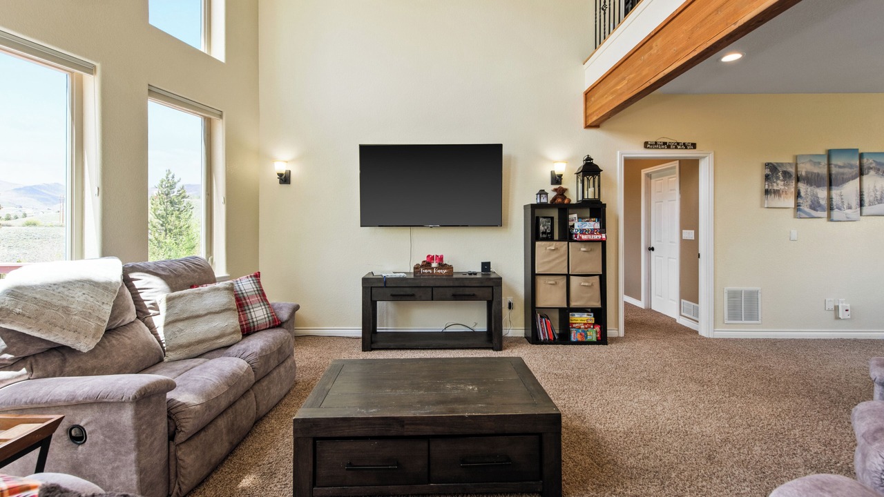 Photo of Livingroom in Grand Lake