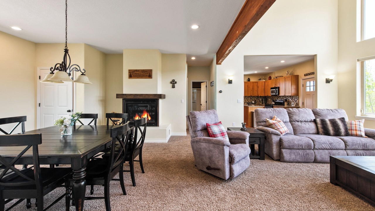 Photo of Livingroom in Grand Lake