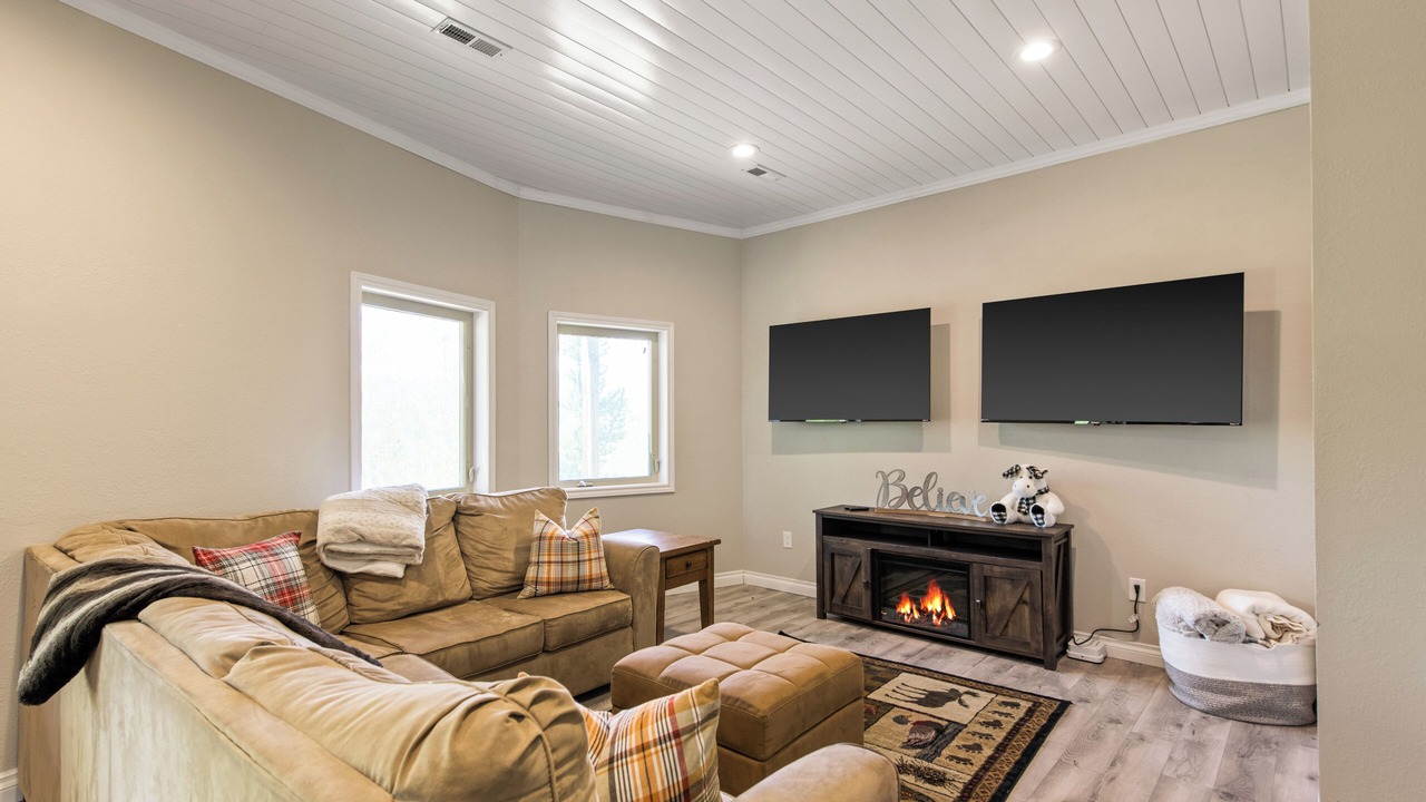 Photo of Livingroom in Grand Lake
