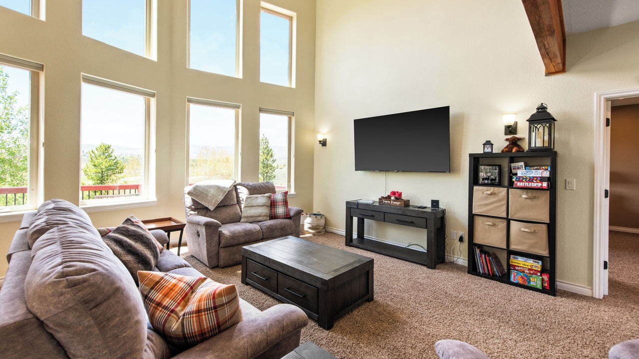Photo of Livingroom in Grand Lake