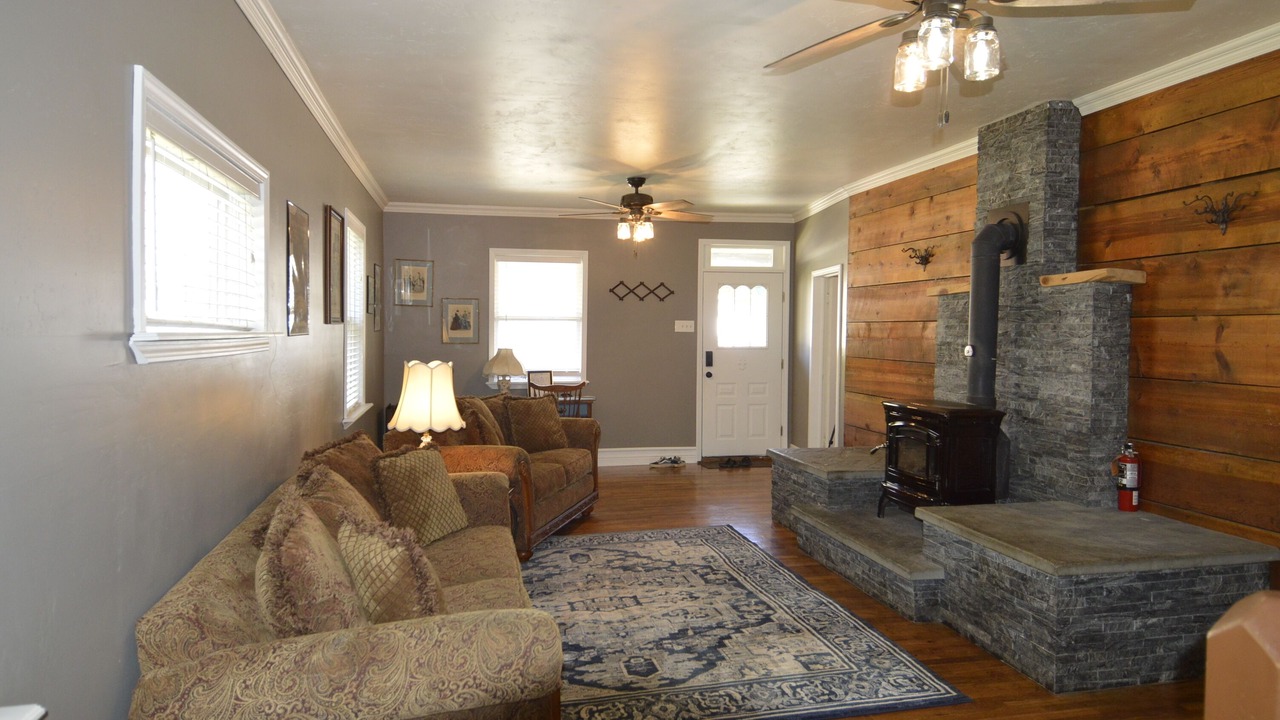 Photo of Livingroom in Silverton