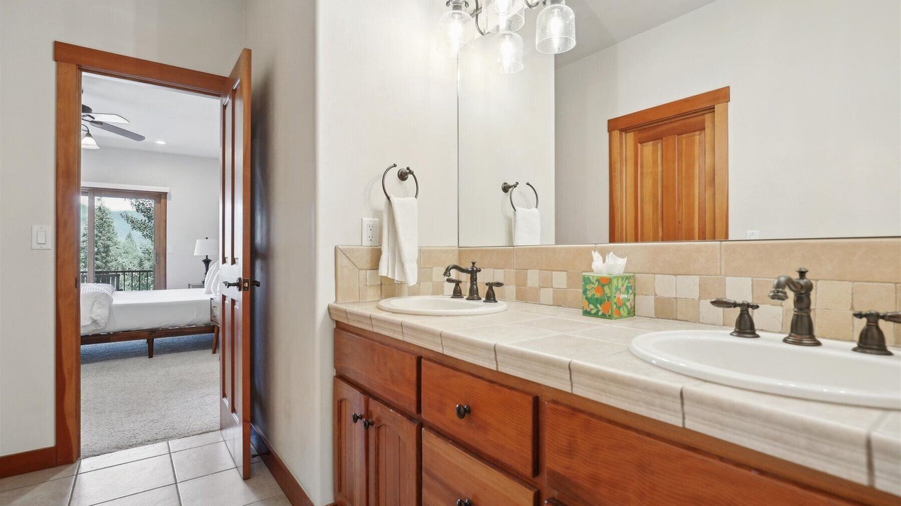 Photo of Bathroom in Purgatory