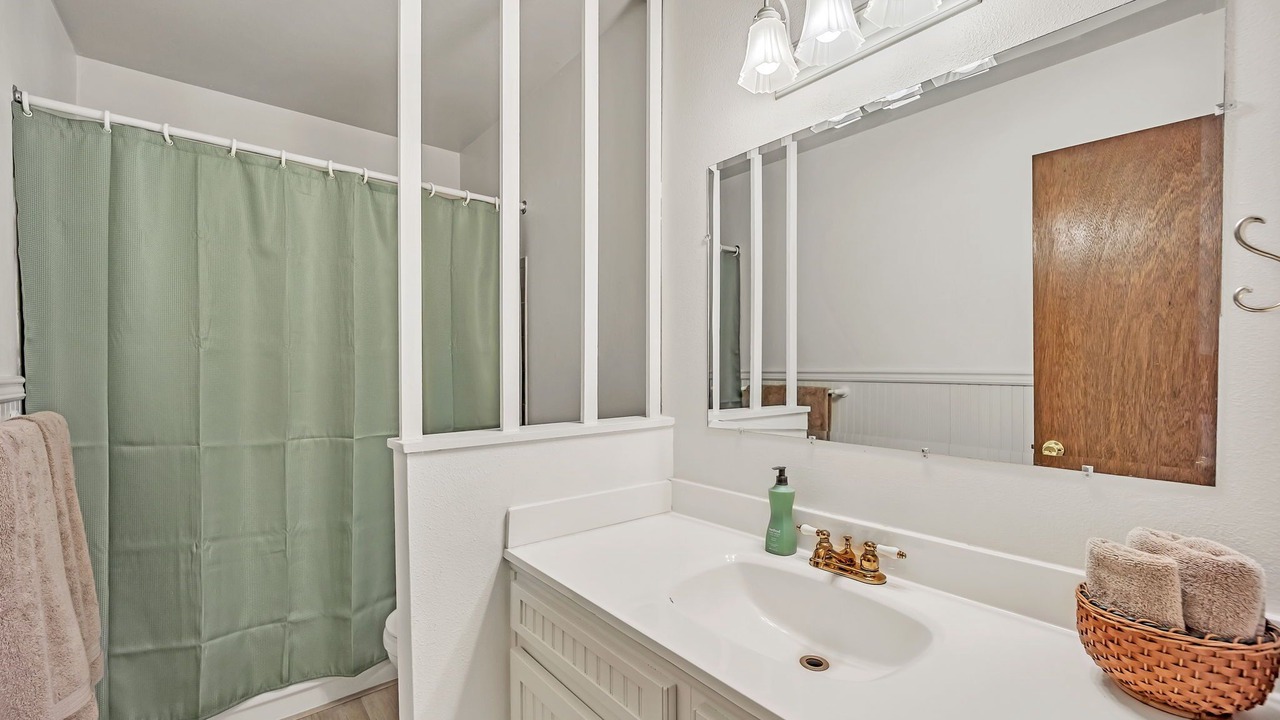 Photo of Bathroom in Green Mountain Falls