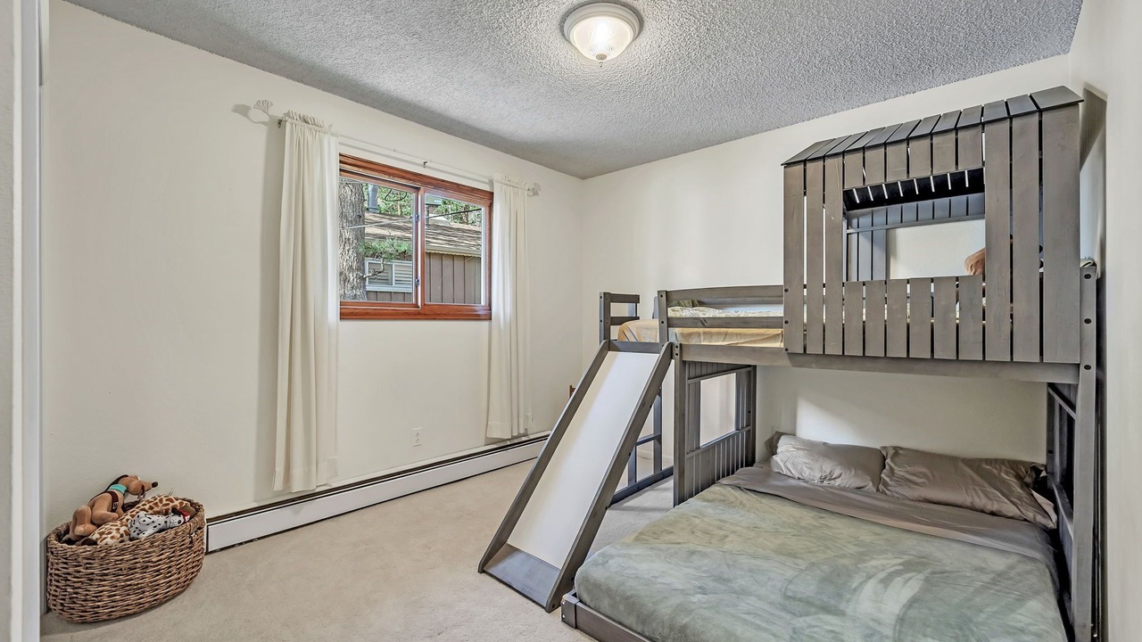 Photo of Bedroom in Green Mountain Falls