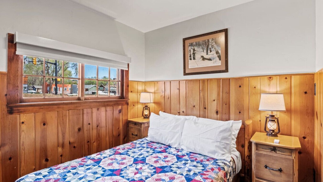 Photo of Bedroom in Colorado Springs