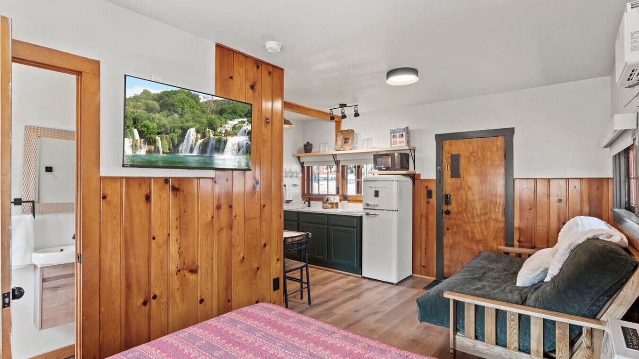 Photo of Bedroom in Colorado Springs