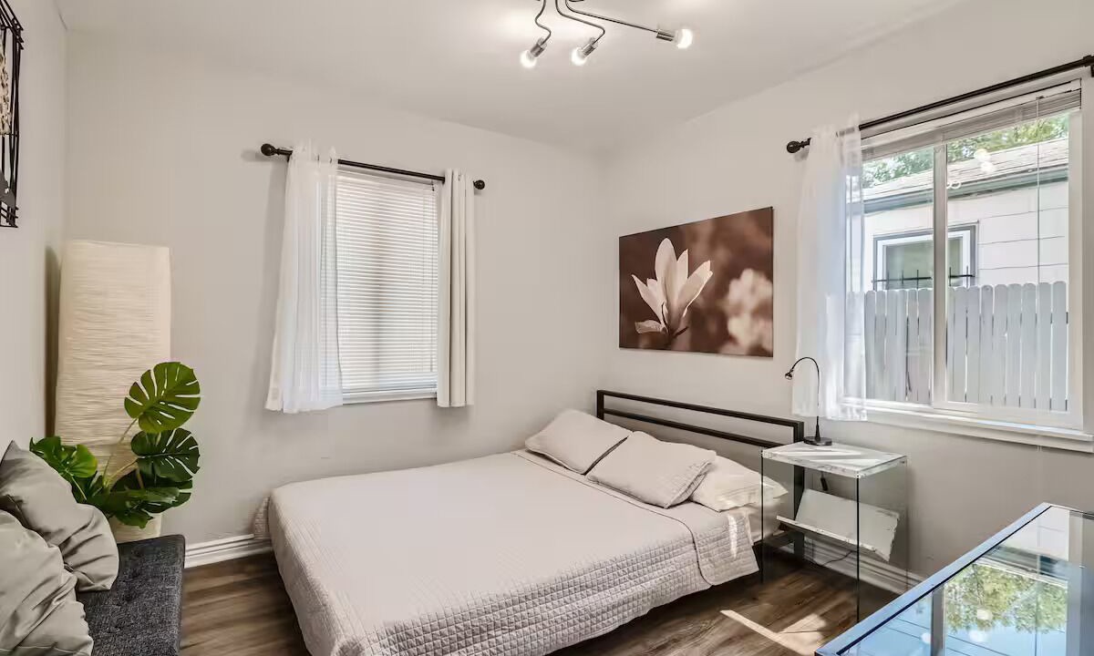 Photo of Bedroom in Delmar Parkway
