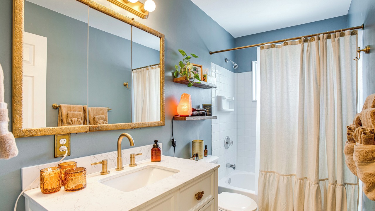 Photo of Bathroom in Kipling